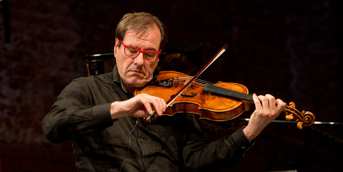 Korhan Erel &copy; Michel Neumeister